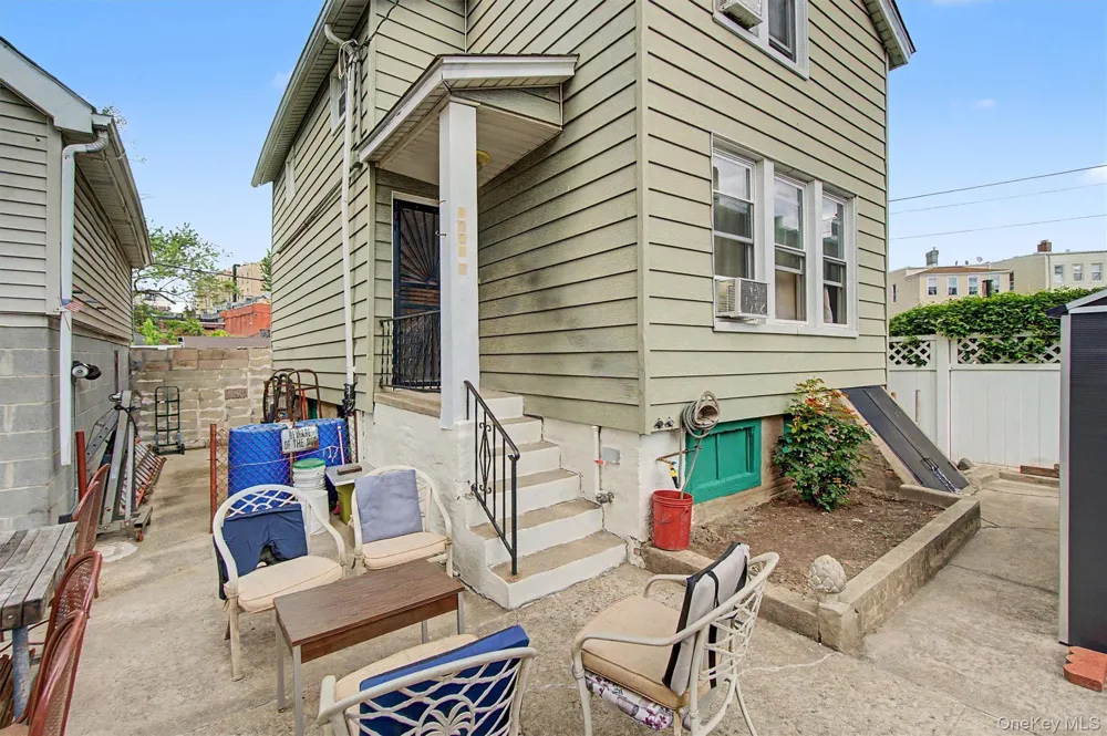 1608 Merry Avenue Bronx, NY 10461