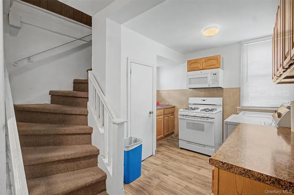 1608 Merry Avenue Bronx, NY 10461