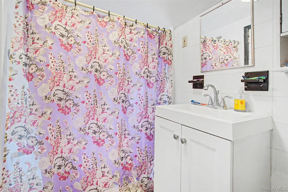 1608 Merry Avenue Bronx, NY 10461