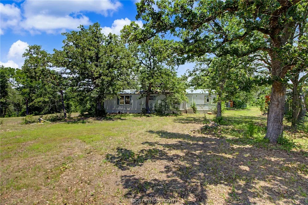 108 Moss Oak Circle Somerville, TX 77879