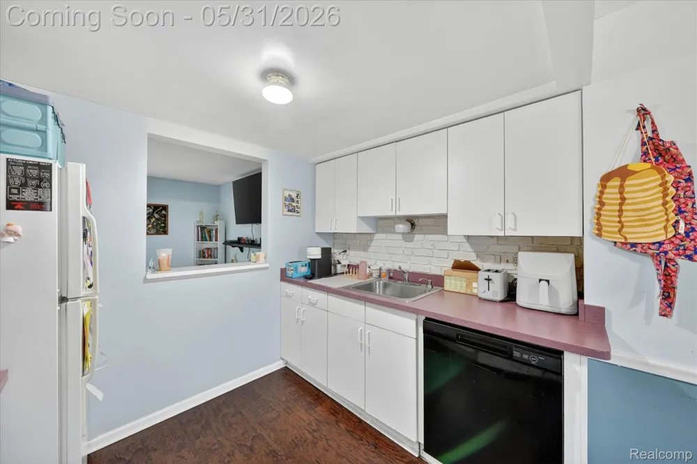 39700 Manor Drive #10 Harrison Charter Township, MI 48045