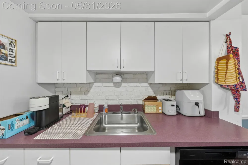 39700 Manor Drive #10 Harrison Charter Township, MI 48045