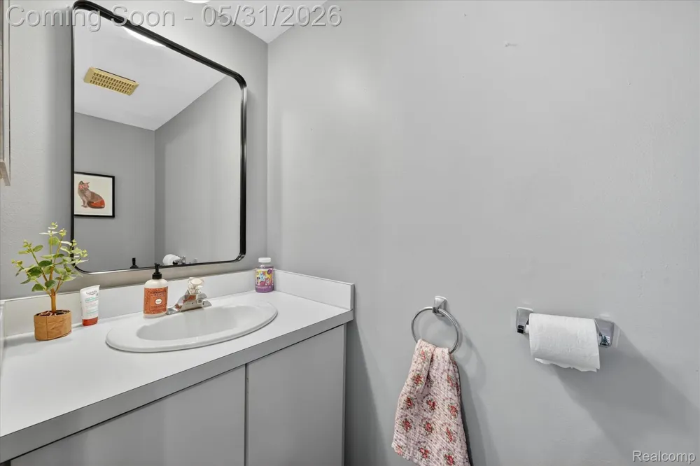 39700 Manor Drive #10 Harrison Charter Township, MI 48045