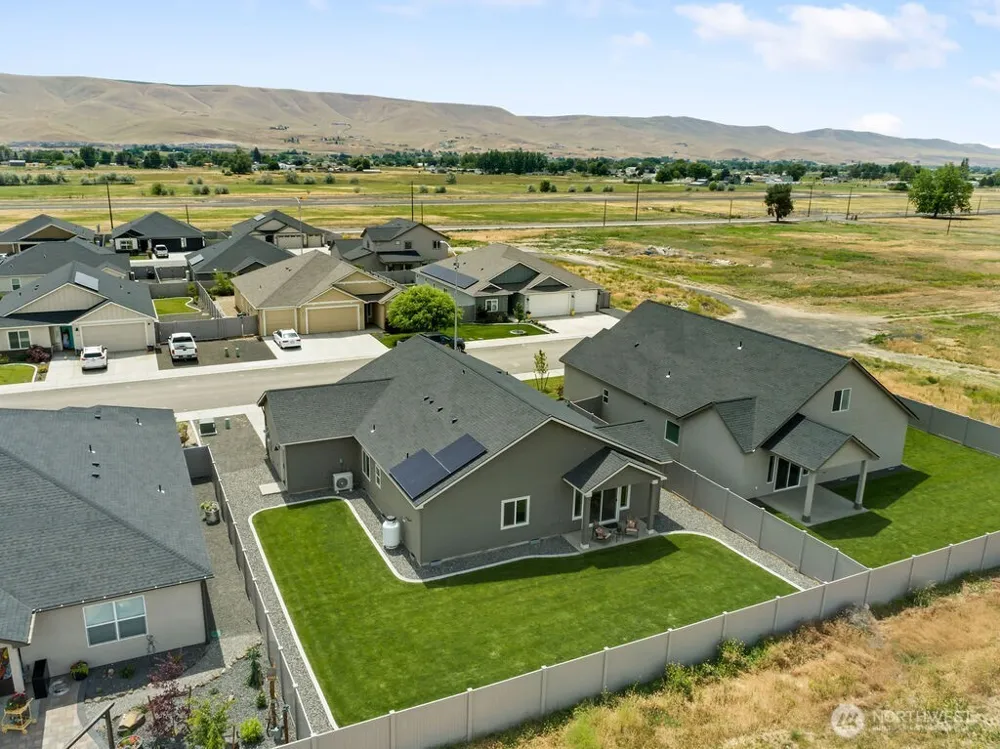 231 Schrute Road Prosser, WA 99350