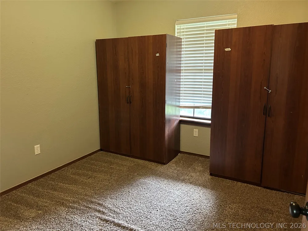 82 S Gladd Road Fort Gibson, OK 74434
