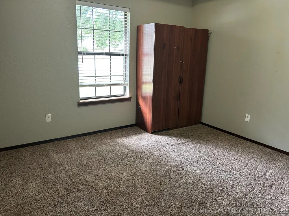 82 S Gladd Road Fort Gibson, OK 74434