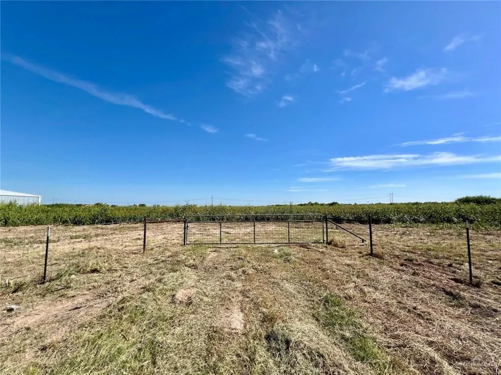 7821 Mile 19 Edcouch, TX 78538