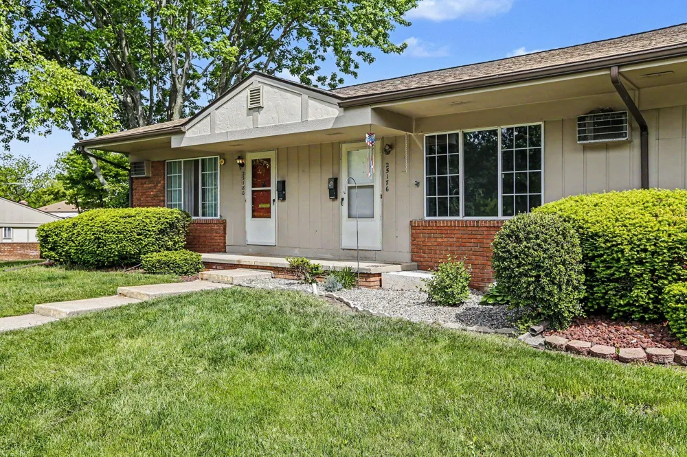 25176 Potomac Drive #2 Lyon Charter Township, MI 48178