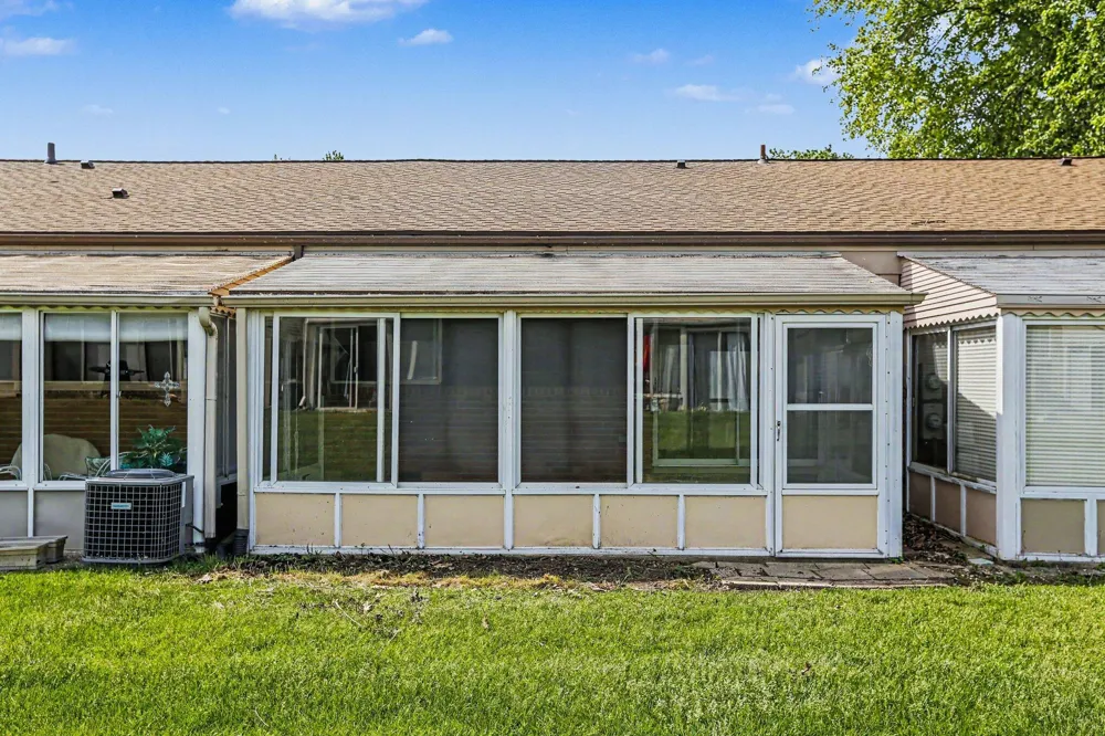 25176 Potomac Drive #2 Lyon Charter Township, MI 48178