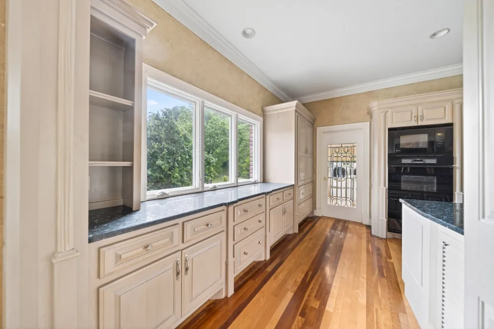 395B Allen Rd Goodlettsville, TN 37072