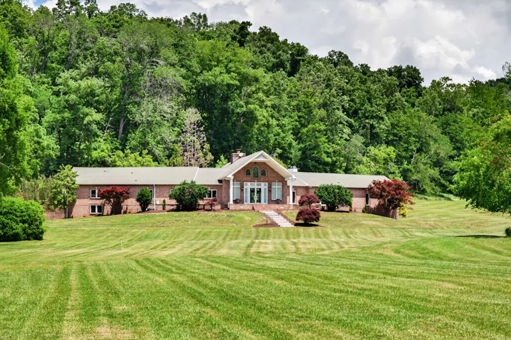 395B Allen Rd Goodlettsville, TN 37072