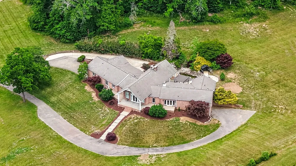 395B Allen Rd Goodlettsville, TN 37072