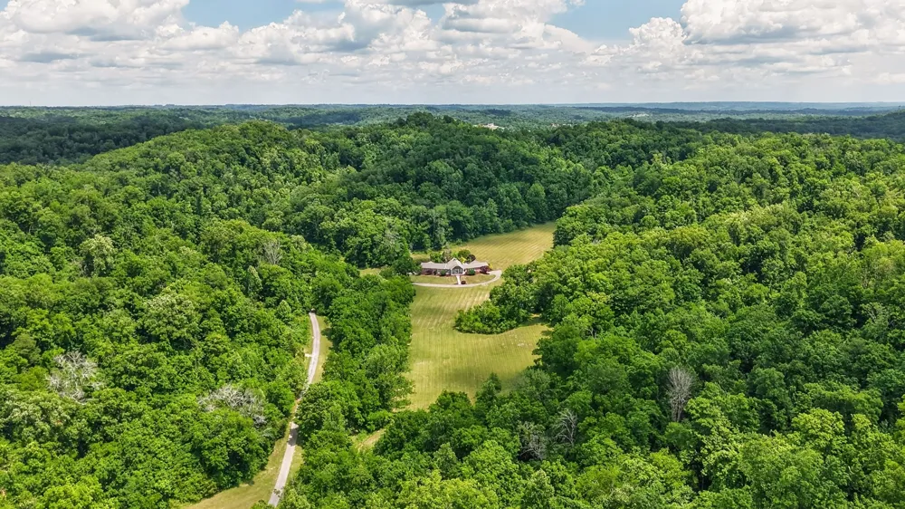 395B Allen Rd Goodlettsville, TN 37072