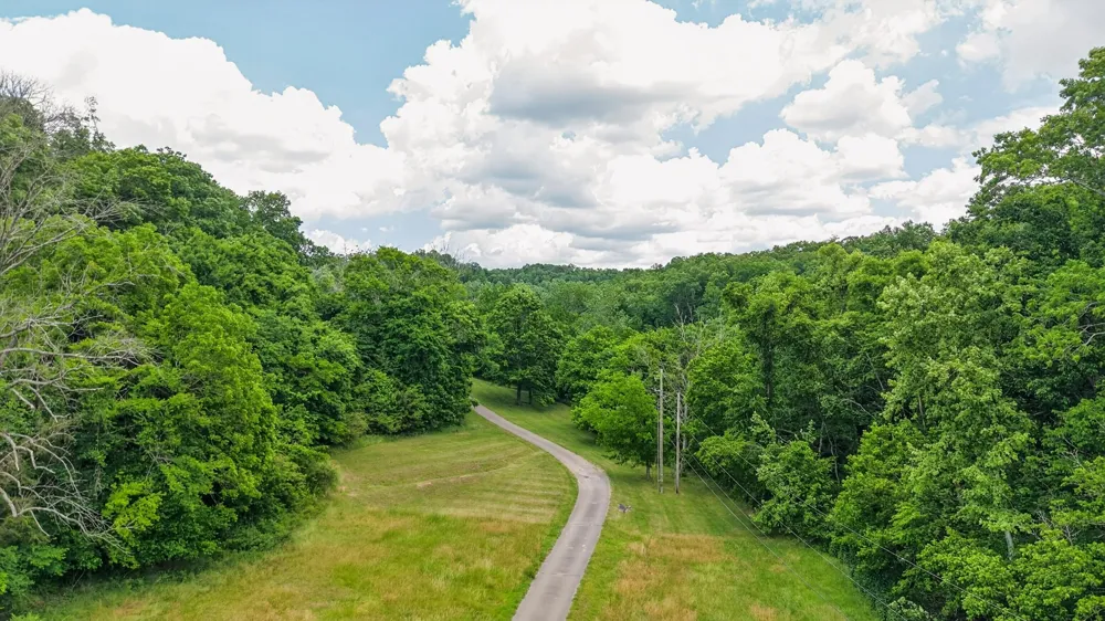 395B Allen Rd Goodlettsville, TN 37072