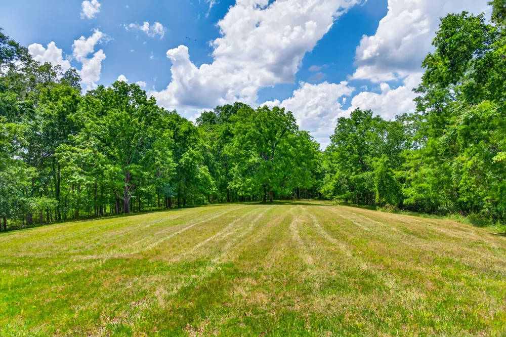 395B Allen Rd Goodlettsville, TN 37072