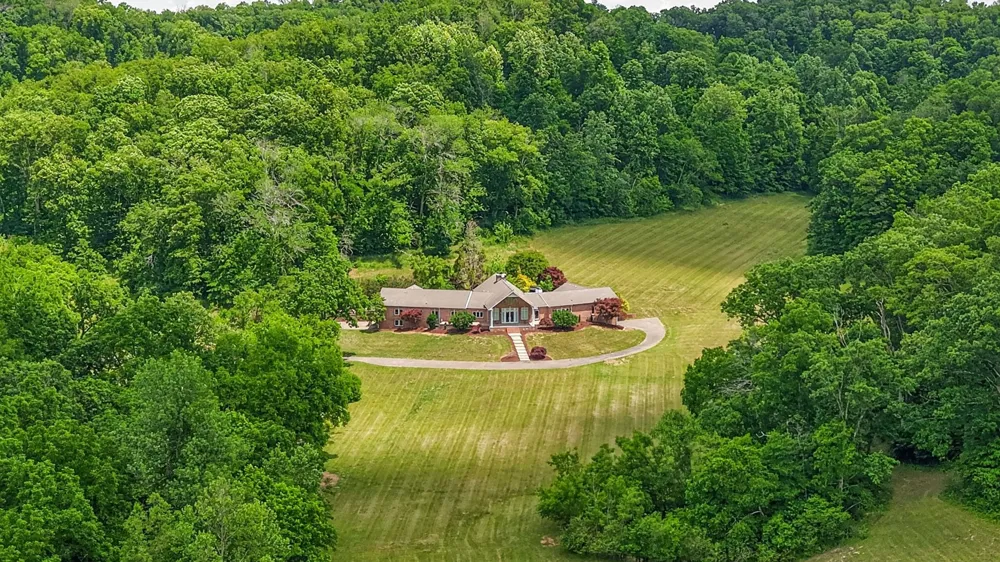 395B Allen Rd Goodlettsville, TN 37072