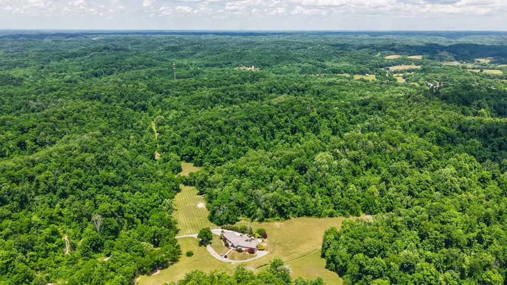 395B Allen Rd Goodlettsville, TN 37072