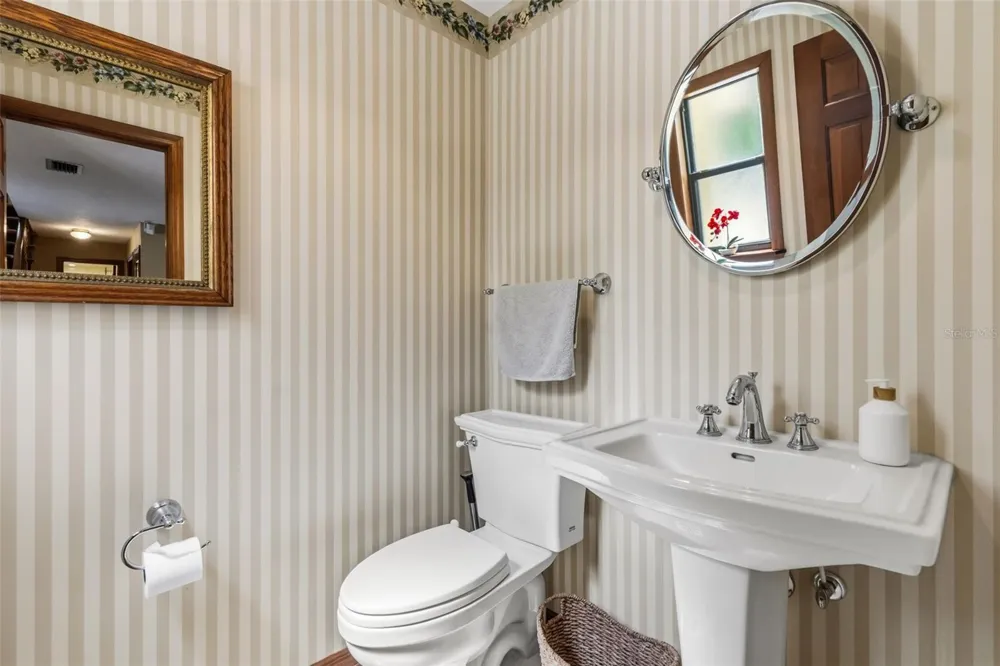 1944 LEVINE LANE Clearwater, FL 33760