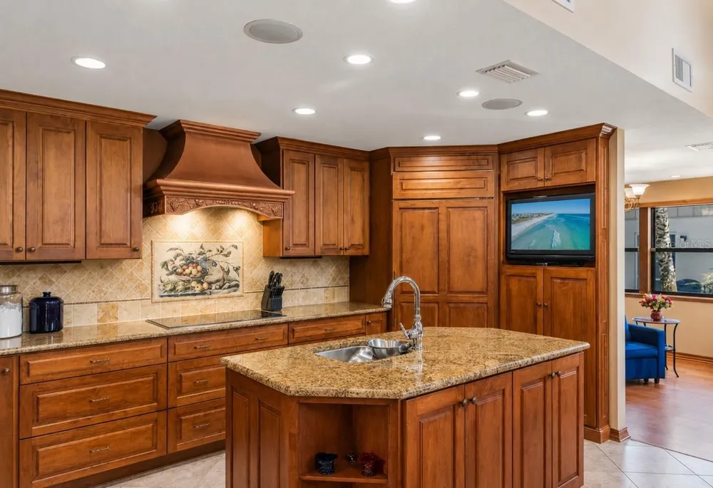 1944 LEVINE LANE Clearwater, FL 33760