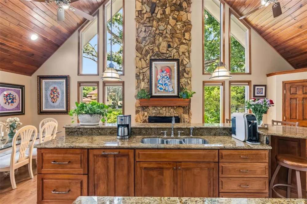 1944 LEVINE LANE Clearwater, FL 33760