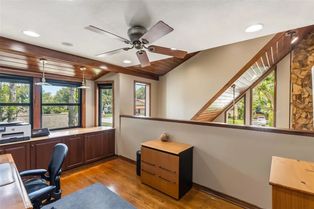 1944 LEVINE LANE Clearwater, FL 33760