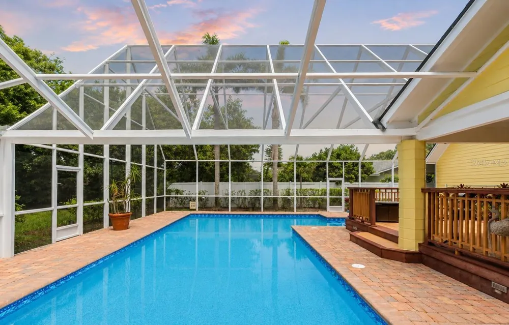 1944 LEVINE LANE Clearwater, FL 33760