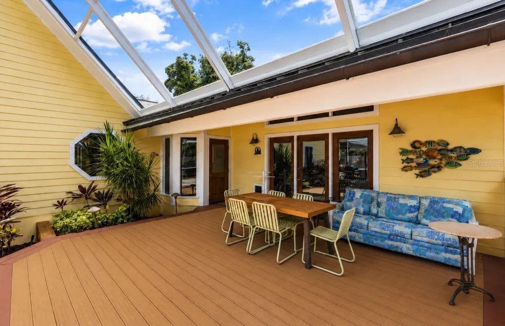 1944 LEVINE LANE Clearwater, FL 33760