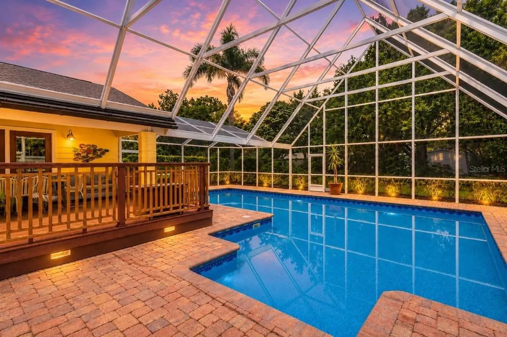 1944 LEVINE LANE Clearwater, FL 33760