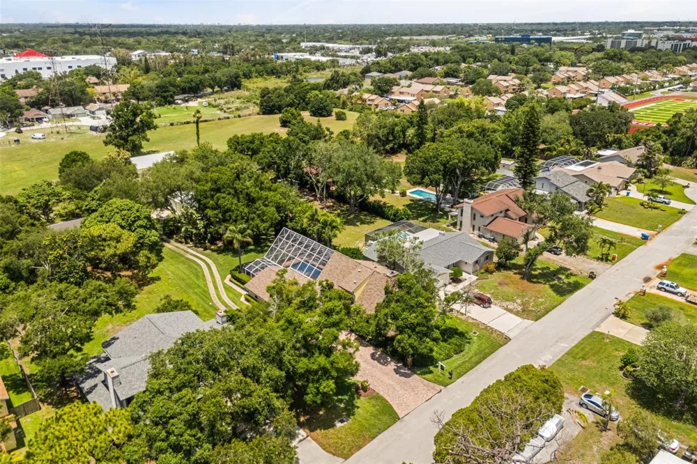 1944 LEVINE LANE Clearwater, FL 33760