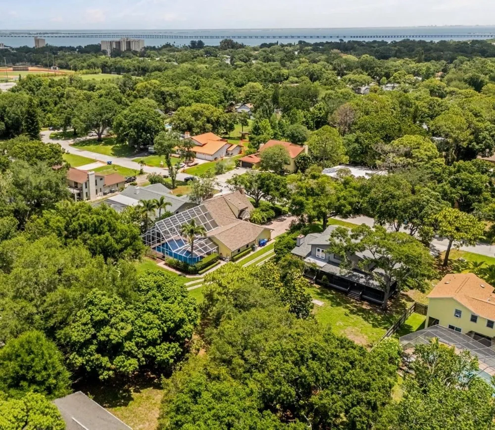 1944 LEVINE LANE Clearwater, FL 33760