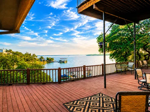 1225 Waterway Lane
