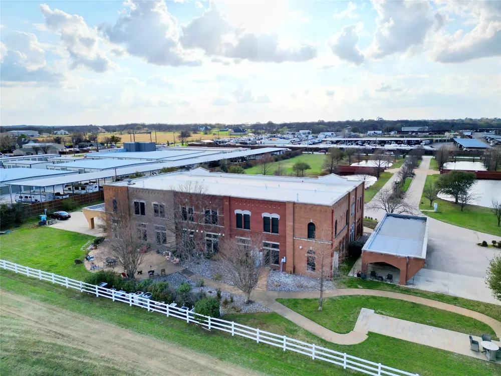 11351 Hilltop #101 Road Argyle, TX 76226