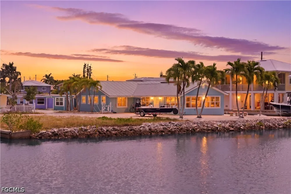 Coco Plum Drive Matlacha, FL 33993