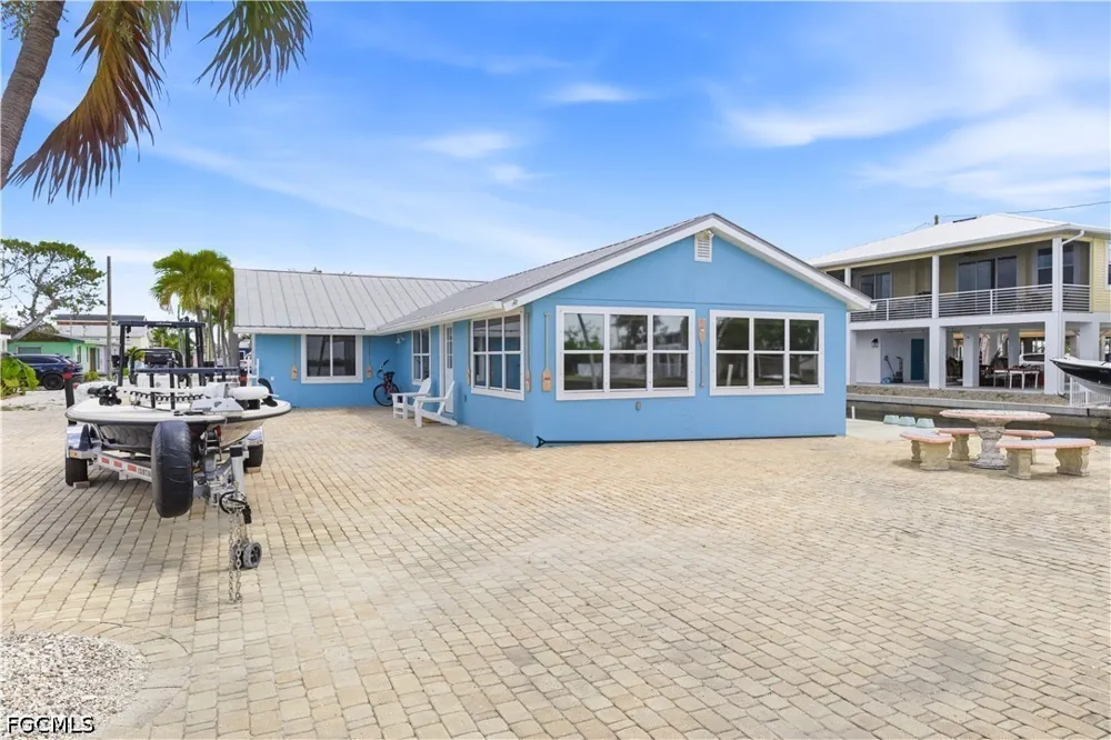 Coco Plum Drive Matlacha, FL 33993