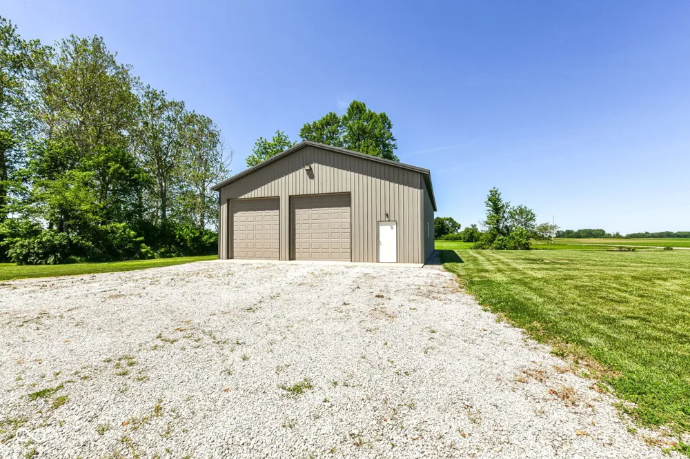 6425 900 W Elwood, IN 46036