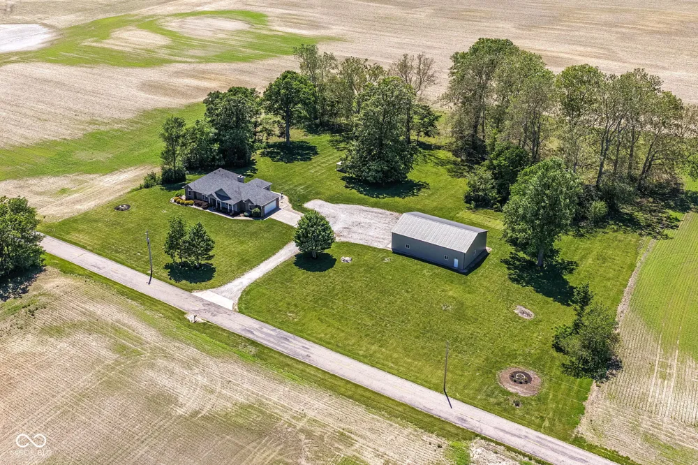 6425 900 W Elwood, IN 46036