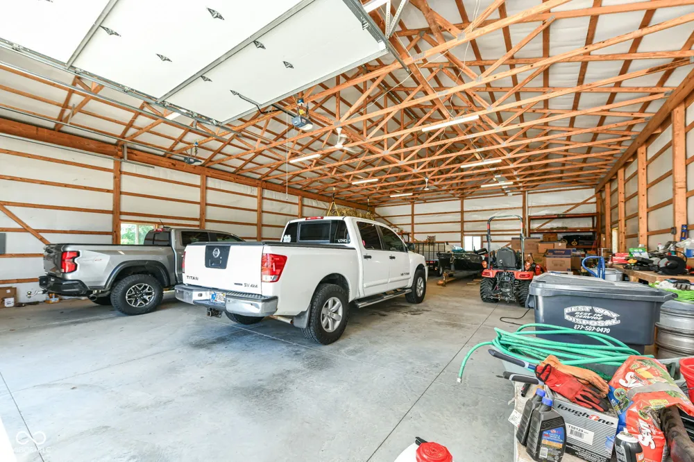 6425 900 W Elwood, IN 46036