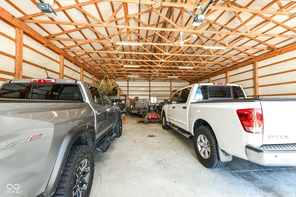 6425 900 W Elwood, IN 46036
