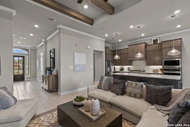 213 Kari Drive Castroville, TX 78009
