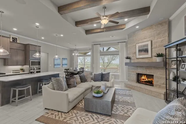 213 Kari Drive Castroville, TX 78009