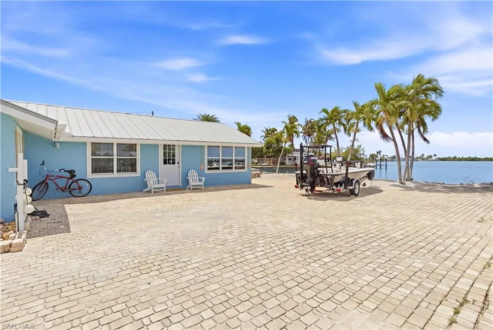 2669 Coco Plum Drive Matlacha, FL 33993