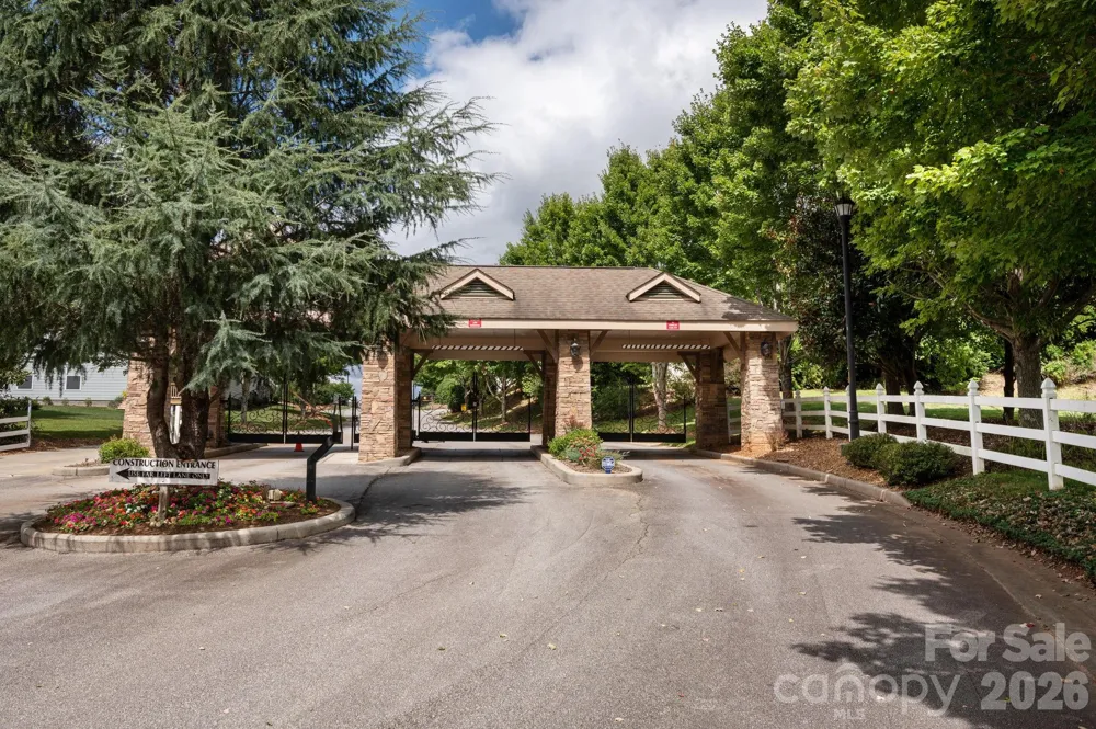 45 Dreambird Drive Leicester, NC 28748