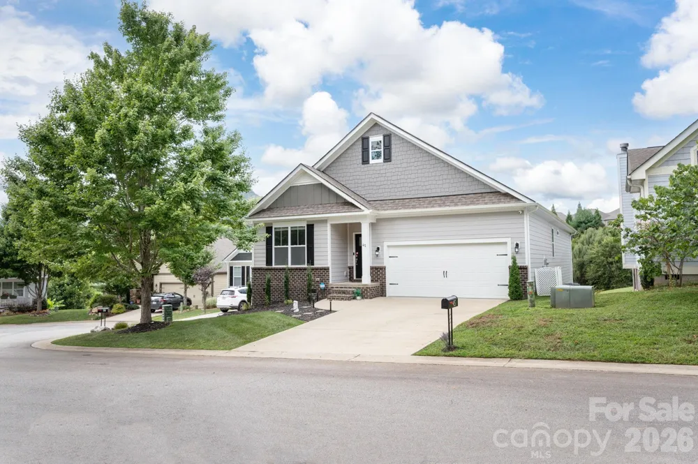 45 Dreambird Drive Leicester, NC 28748