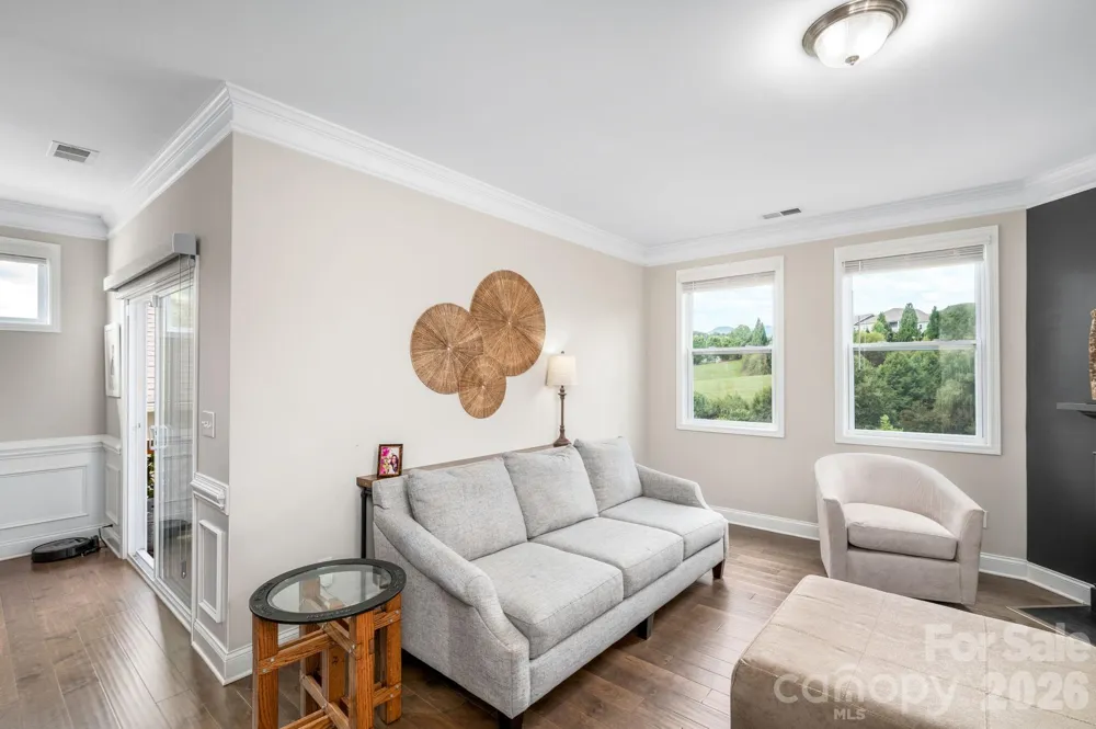 45 Dreambird Drive Leicester, NC 28748