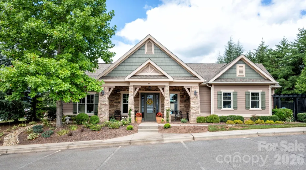 45 Dreambird Drive Leicester, NC 28748