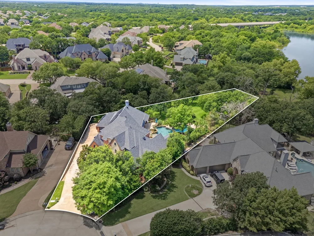 3091 Whispering Oaks Drive Highland Village, TX 75077