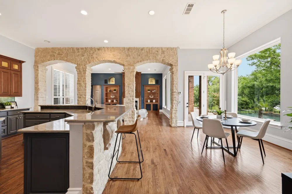 3091 Whispering Oaks Drive Highland Village, TX 75077