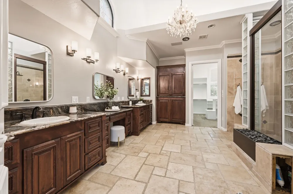 3091 Whispering Oaks Drive Highland Village, TX 75077