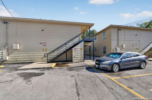 926/930 Drury Lane San Antonio, TX 78221