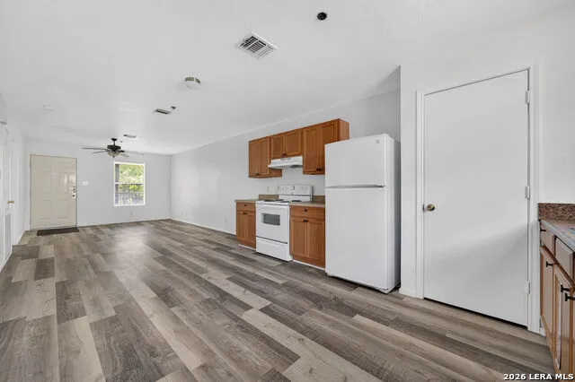 926/930 Drury Lane San Antonio, TX 78221